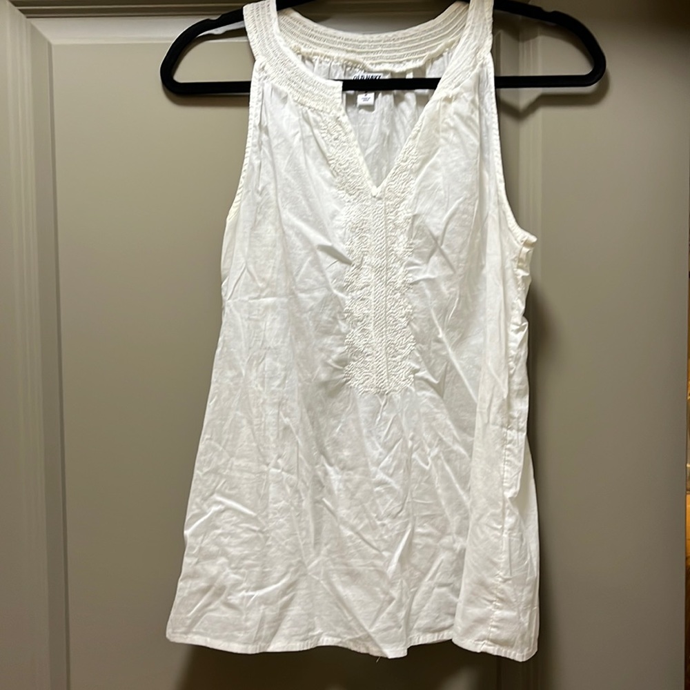 Off white old navy tank top